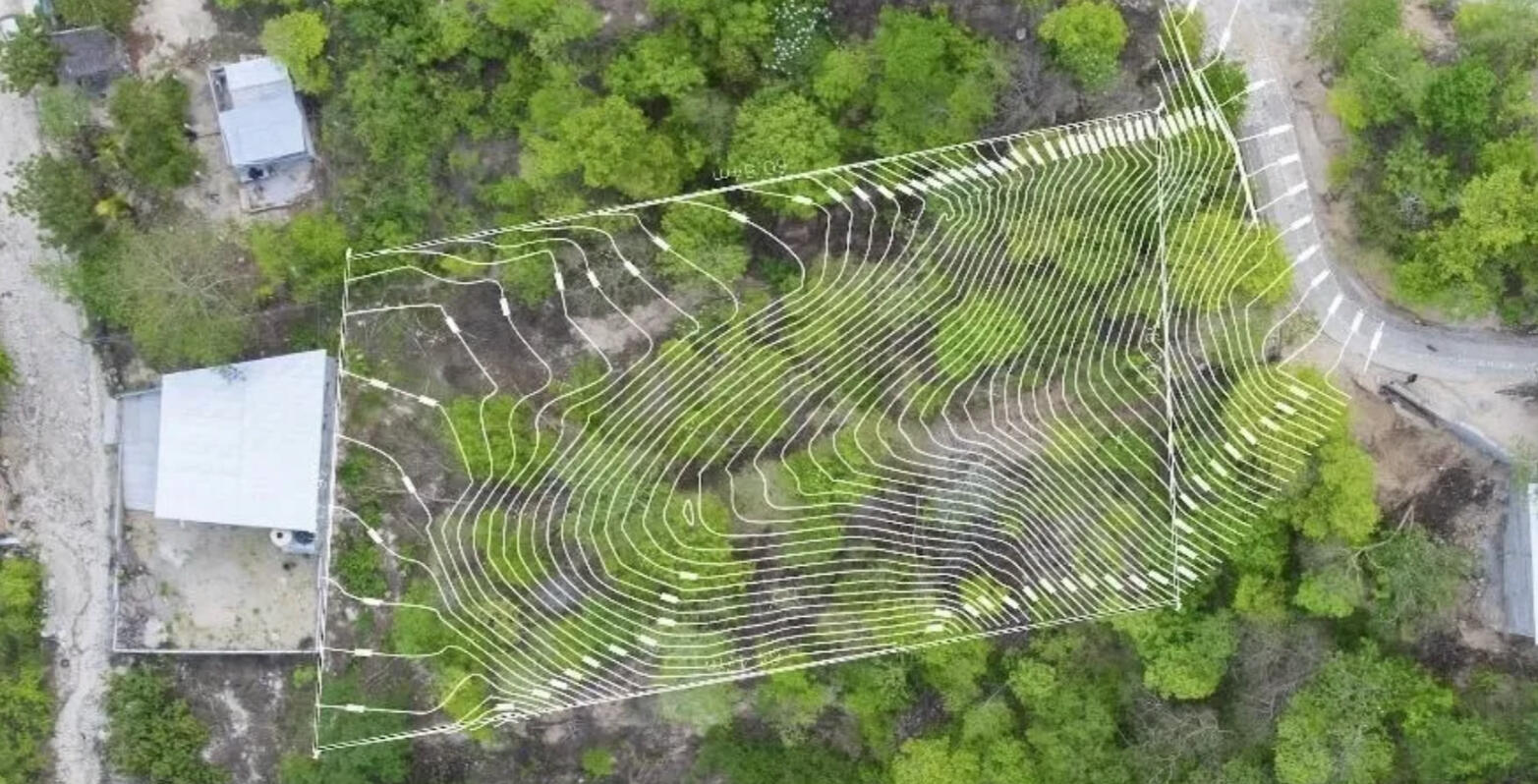 Lote con proyecto de 3 cabañas y casa c/alberca. Terreno $750,000 mxn, certeza jurídica, pagos a 6 meses. El Parajito, Huatulco.